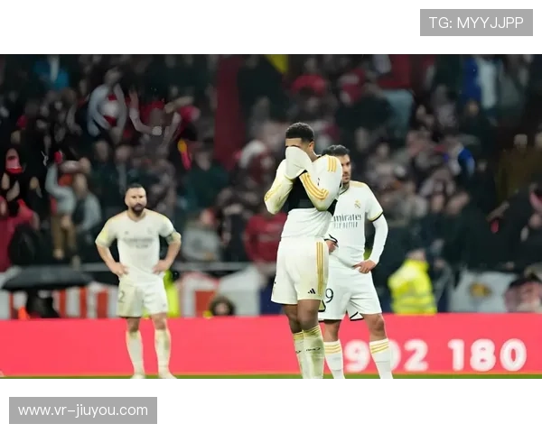 皇马新帅阿韦洛亚迎执教第二场西甲硬仗,临场调配受关注 皇马新帅阿韦洛亚迎执教第二场西甲硬仗,临场调配受关注